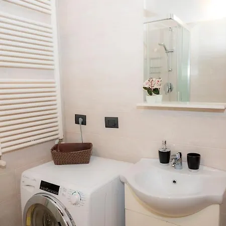 Medieval Centre - Modern With Ac, Smart Tv & Wifi Apartment
