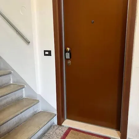 Apartment Medieval Centre - Modern With Ac, Smart Tv & Wifi *