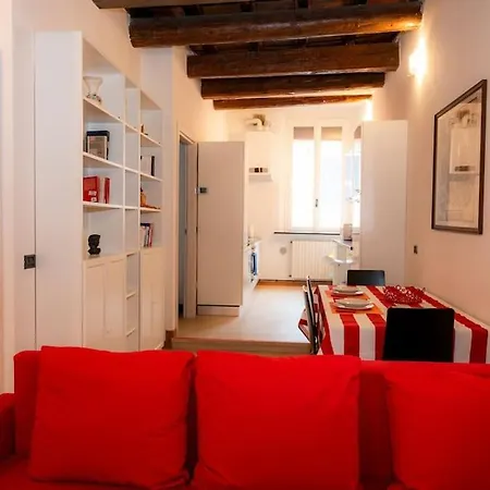 Medieval Centre - Modern With Ac, Smart Tv & Wifi *
