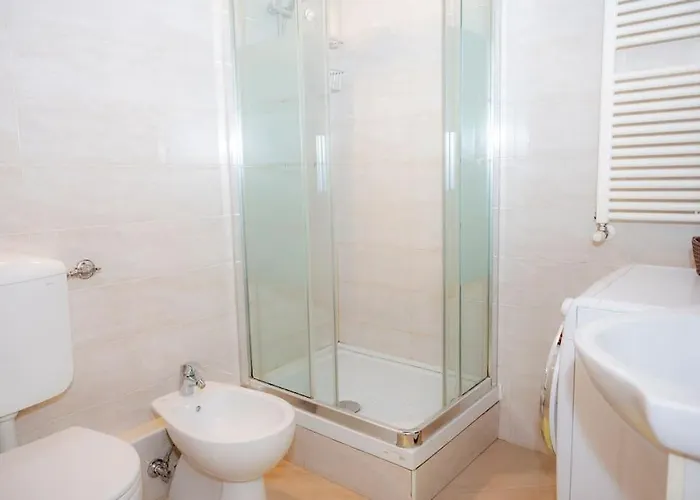 Apartament Medieval Centre - Modern With Ac, Smart Tv & Wifi *