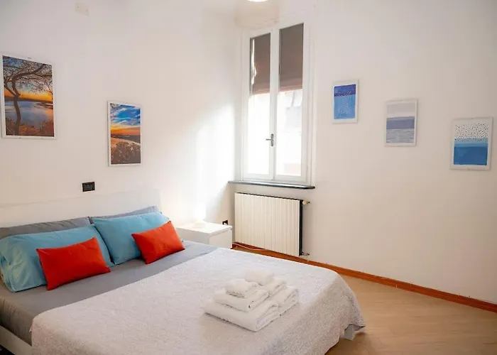 Apartament Medieval Centre - Modern With Ac, Smart Tv & Wifi Ferrara