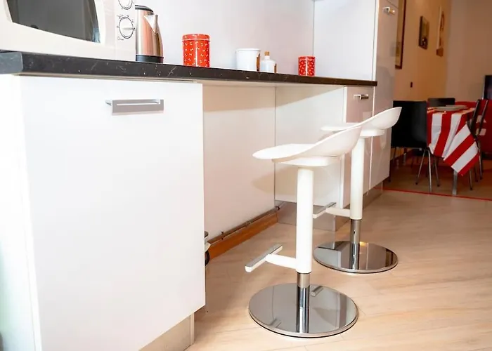 Apartament Medieval Centre - Modern With Ac, Smart Tv & Wifi *